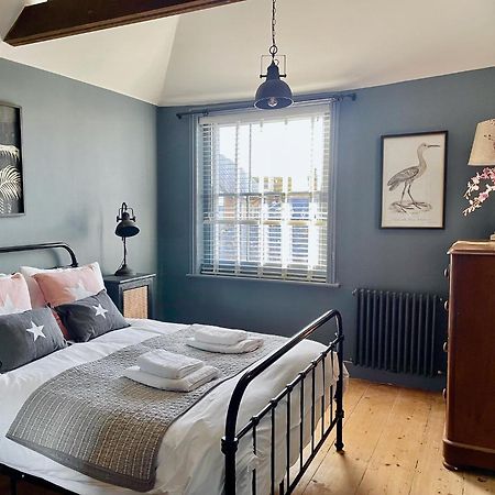 Fabulous Apartment Seconds From Beach By Whitstable-Holidays, Pudding Pan Extérieur photo