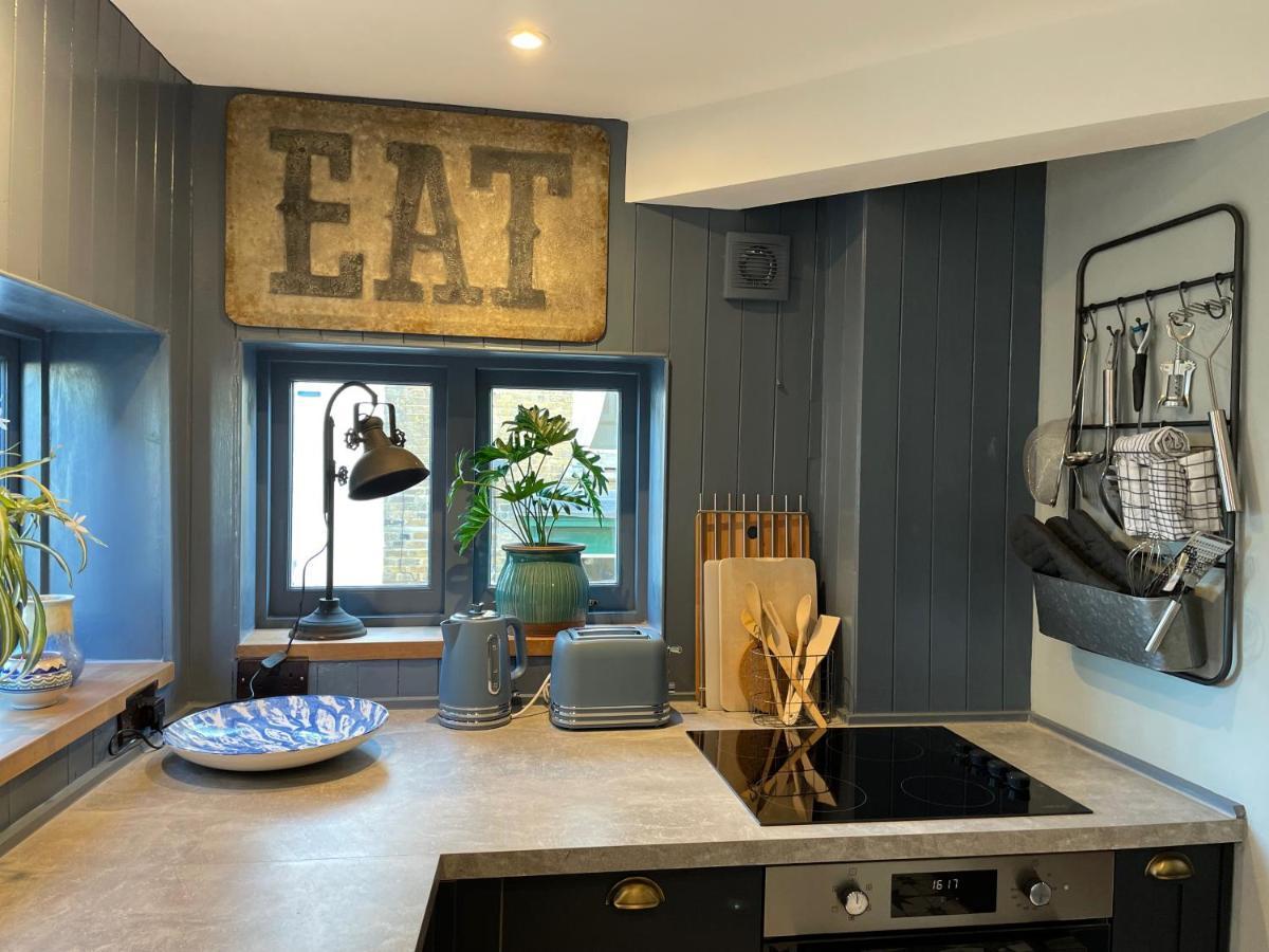Fabulous Apartment Seconds From Beach By Whitstable-Holidays, Pudding Pan Extérieur photo